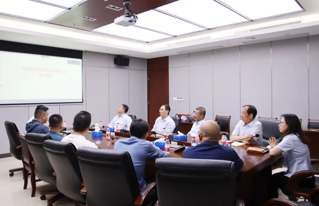 4��Ա����������ǰ������ ֧ԮBougouni﮿���1.jpg