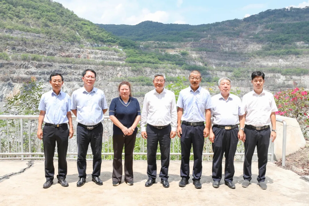 ����ʡ��Э��ϯ���ٲӵ����Ͽ�ҵ����