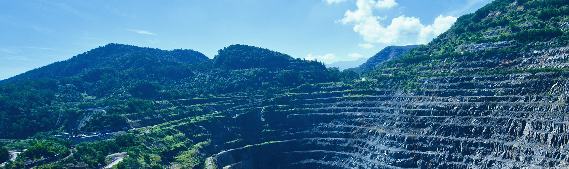 һ�ɳ���300����Ϸ(�й���)���ٷ���վ