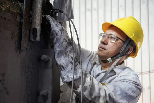 ���Ͽ�ҵԱ��������:ϲ�� | ���Ͽ�ҵԱ�������������衰����ʡ�Ͷ�ģ���ƺ���