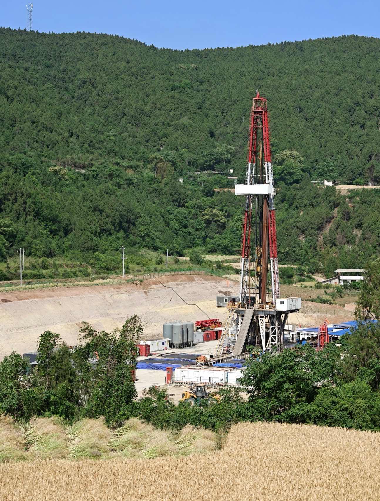 ���ʯ�Ͱ˽ǳ�����2025���꾮��ҵԲ������