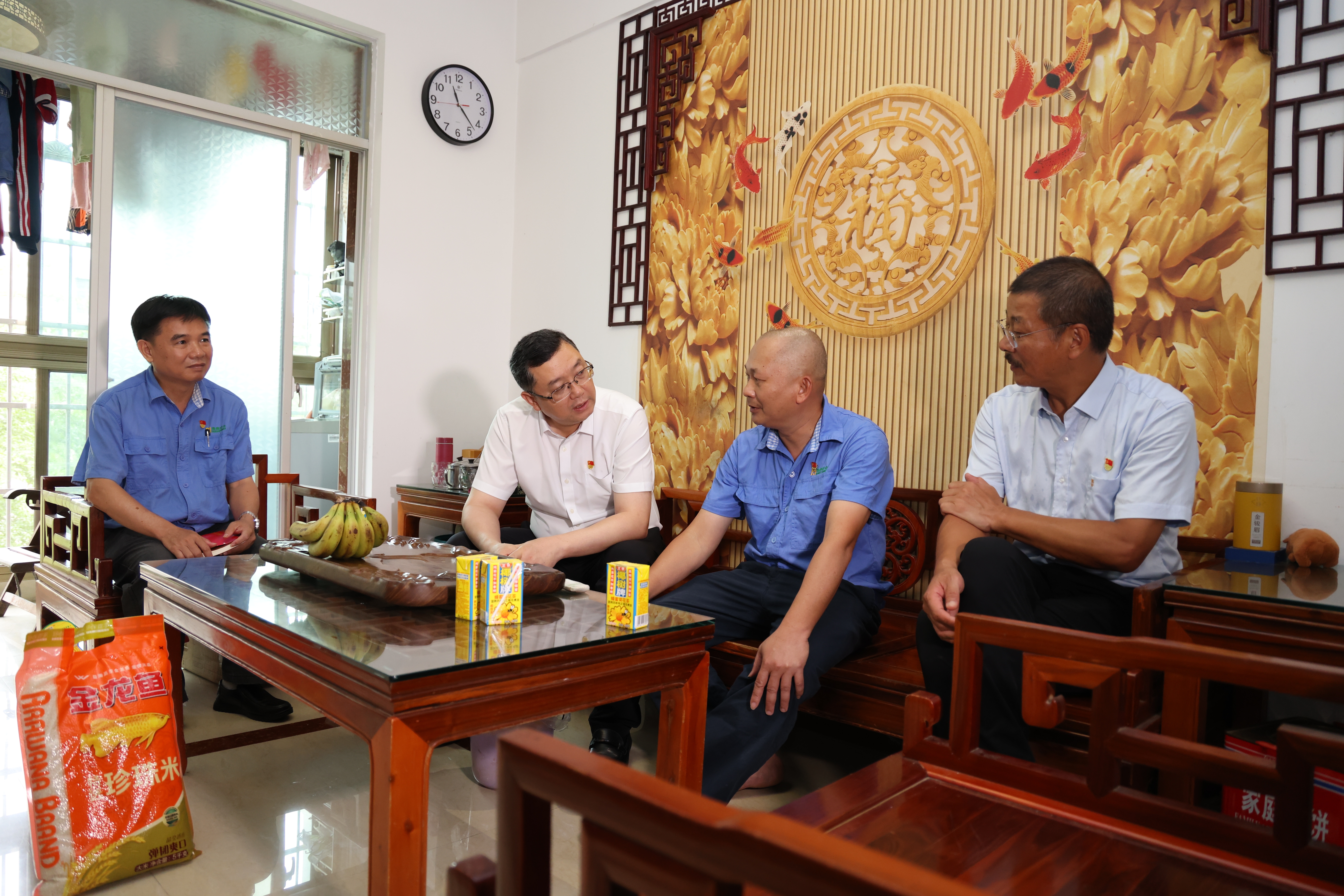 ʡ����ί��ί��ǡ�������ӽ���߷�ο�ʺ��Ͽ�ҵ���⵳Ա