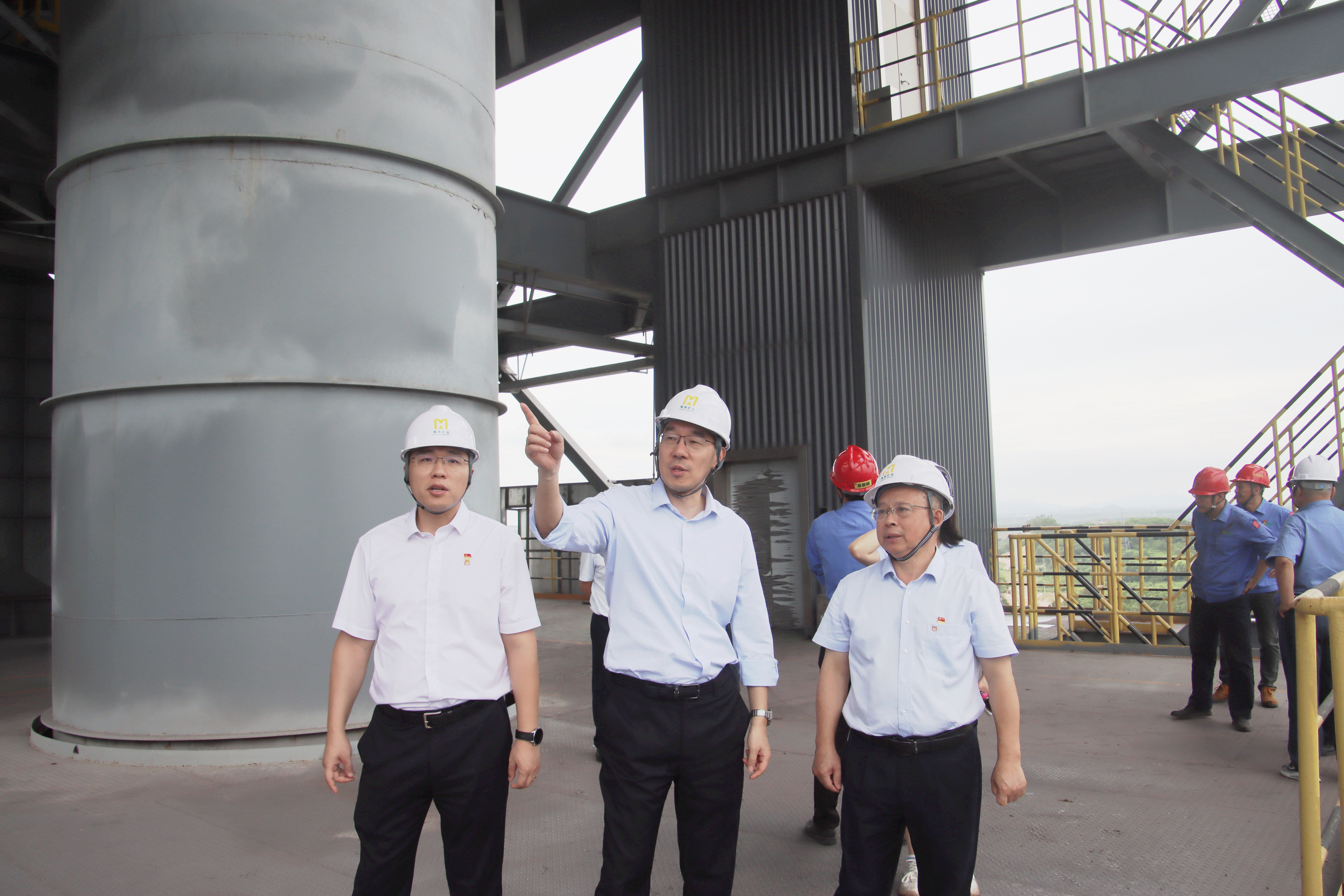 ���Ͽ�ҵ�ܲ�����һ�߶�ս�Ż����ռ�����Ŀ