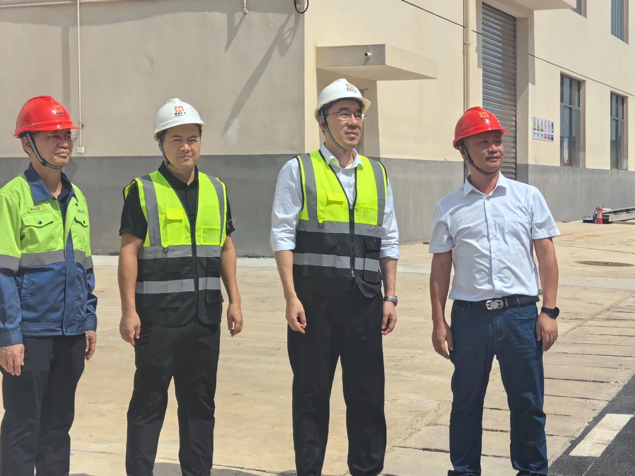 ���Ͽ�ҵ�ܲ����ڵ��к�����֮�������Ϲ�˾