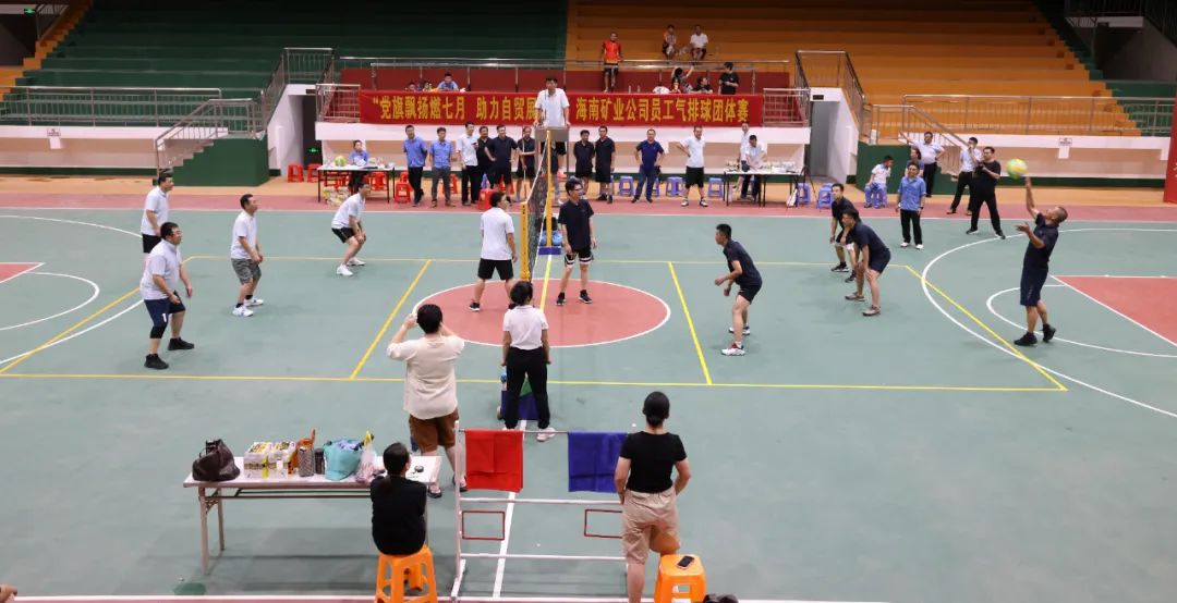 ���Ͽ�ҵԱ��������������:���Ͽ�ҵԱ��������������Բ����Ļ